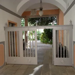 Vesna Loft In , Luino Italien