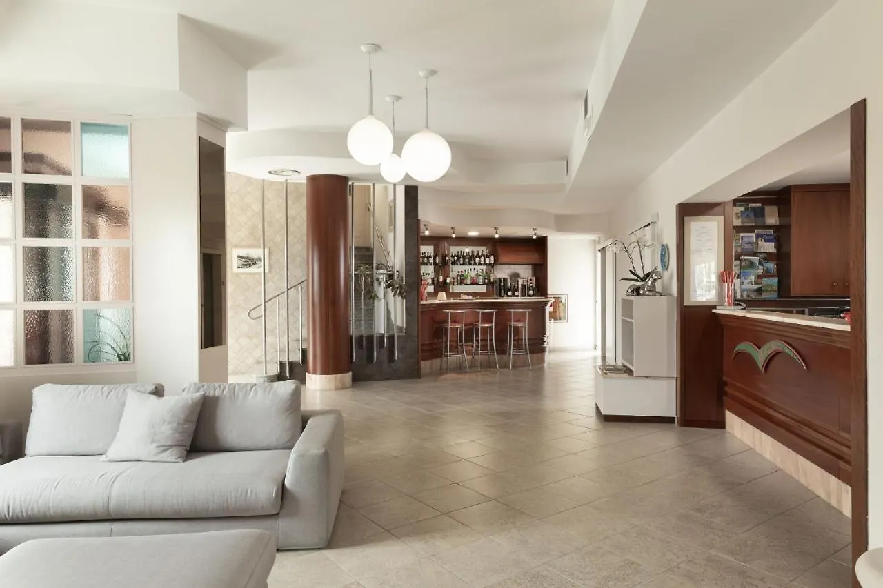 Hotel Al Gabbiano Bosa Marina Italië